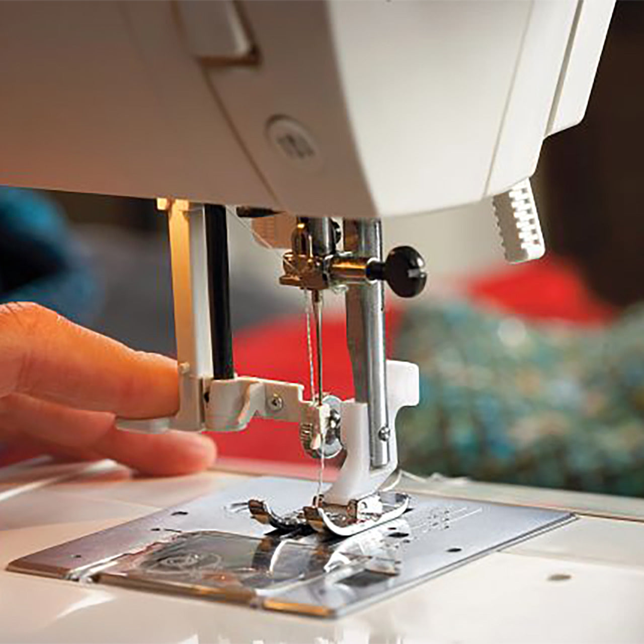 Husqvarna® Viking® EMERALD™ 116 Sewing Machine | Husqvarna® Viking®