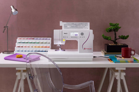 Singer_C430_Sewing_Machine_Lifestyle_on_Pink_wallpaper_horizontal_summer.jpg