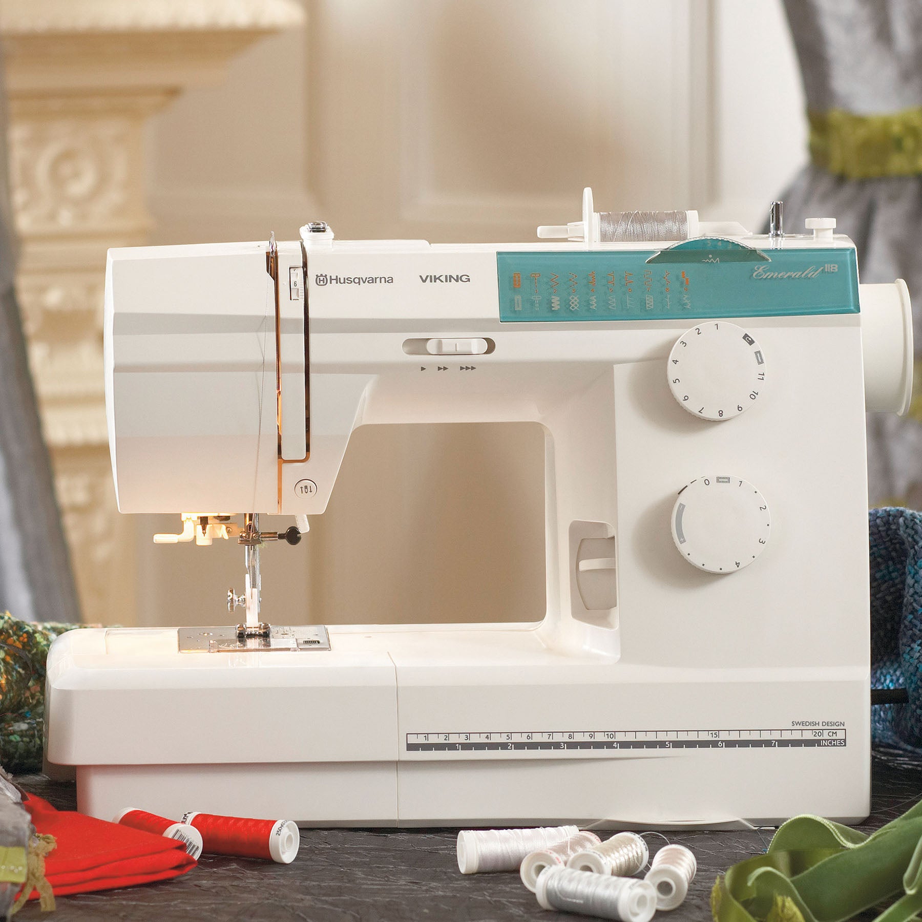 Husqvarna® Viking® EMERALD™ 118 Sewing Machine | Husqvarna® Viking®