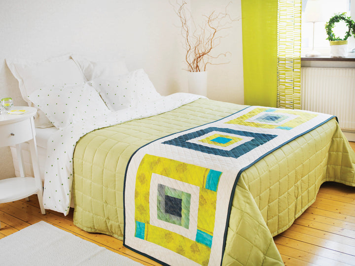 26216_H-CLASS_E20_BedroomWithQuiltsmallCMYK.jpg