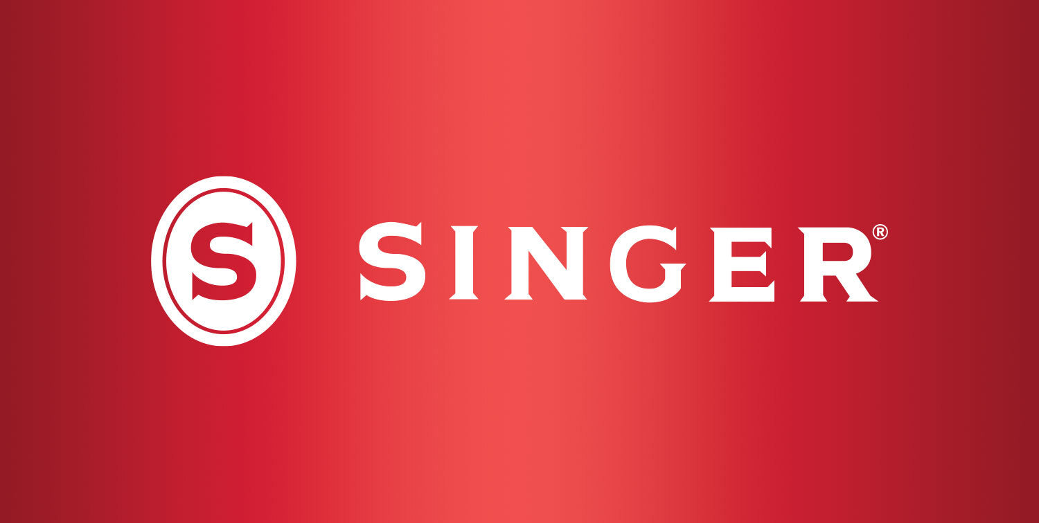 SINGER® stryke- og håndarbeidsstasjon med SINGER® SteamCraft Plus-strykejern - Home Dec Sytips